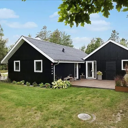 Family With Sea View In Hou 別荘 Hals